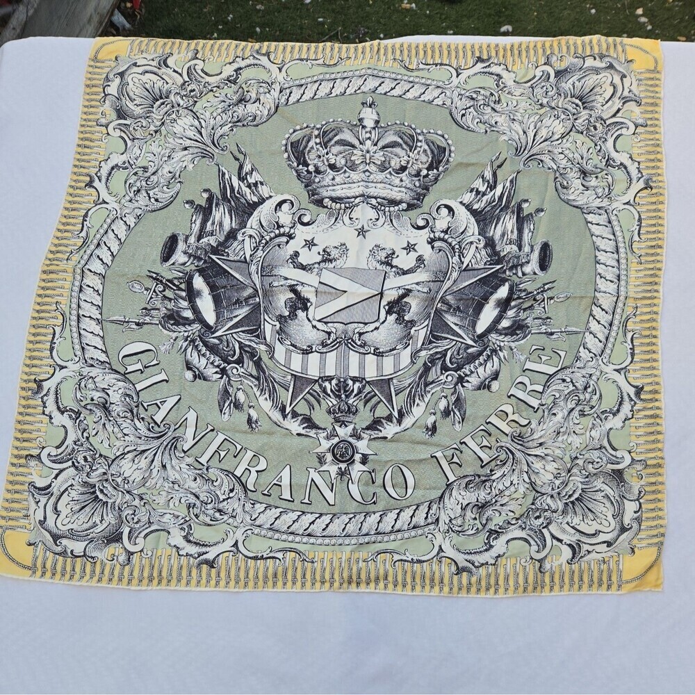 Authentic Vintage "GIANFRANCO FERRE" Scarf